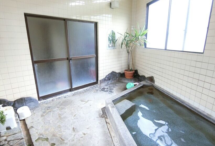 Bed and Breakfast Beppu Kannawa Onsen Hiromiya