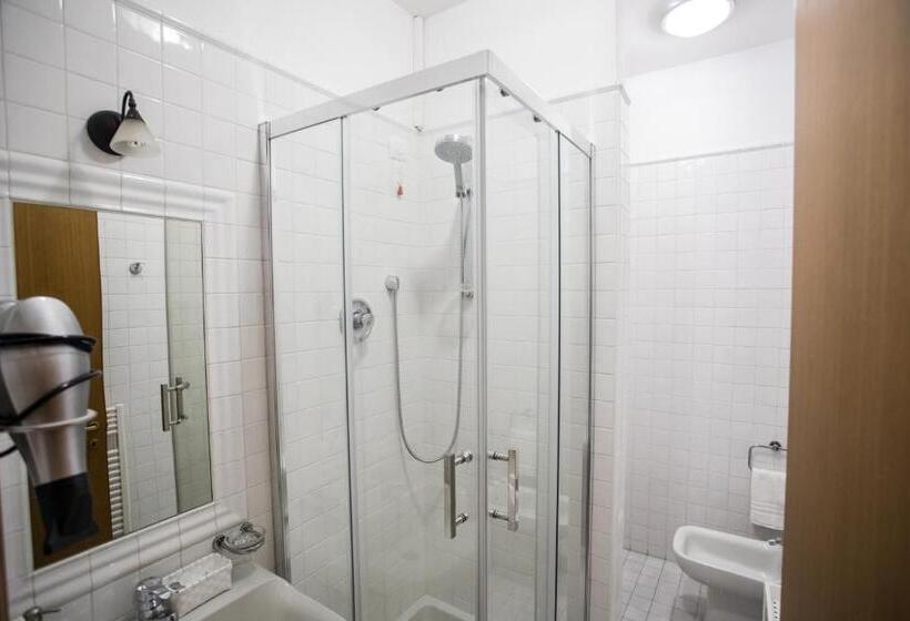 تختخواب و صبحانه Affittacamere Le Camere Di Porta San Felice   Self Check In