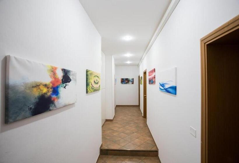 تختخواب و صبحانه Affittacamere Le Camere Di Porta San Felice   Self Check In