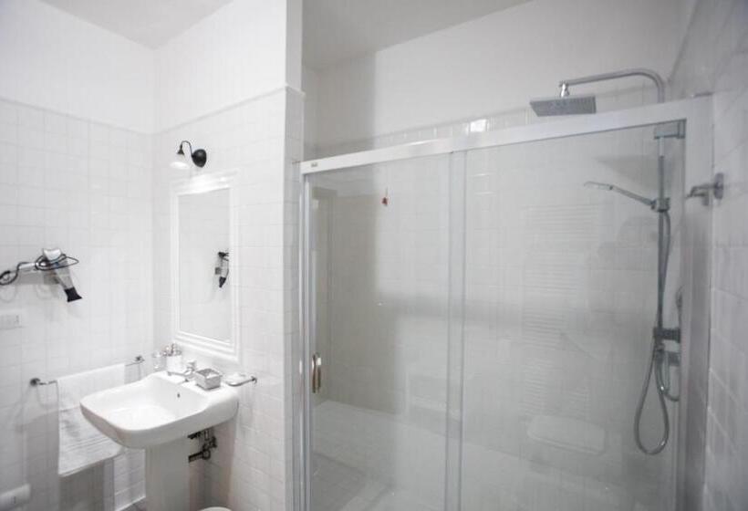 تختخواب و صبحانه Affittacamere Le Camere Di Porta San Felice   Self Check In