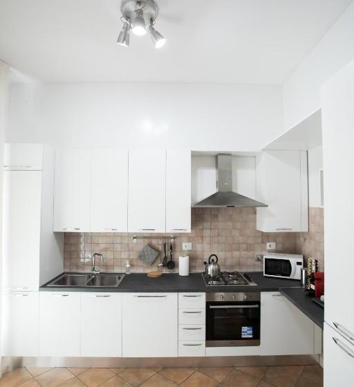 تختخواب و صبحانه Affittacamere Le Camere Di Porta San Felice   Self Check In