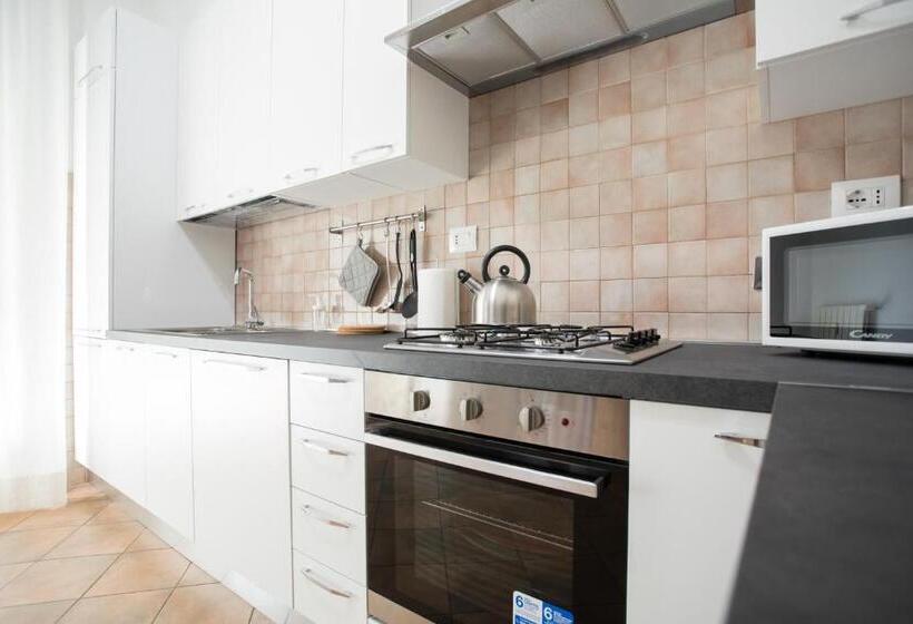 تختخواب و صبحانه Affittacamere Le Camere Di Porta San Felice   Self Check In