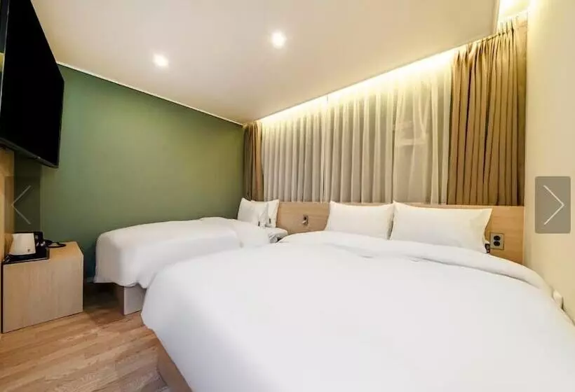 Brown Dot Hotel Yeonsan