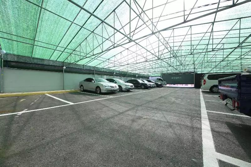 Brown Dot Hotel Yeonsan