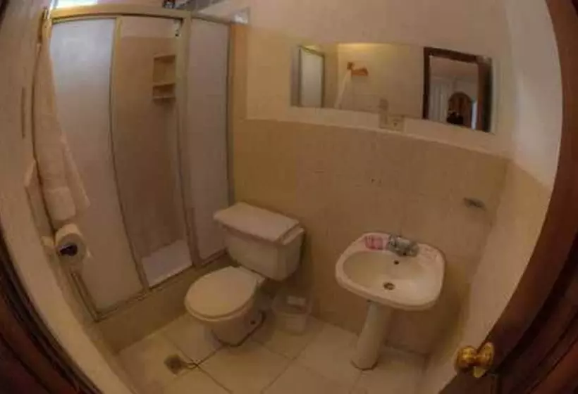 Gh Hoteles Riobamba