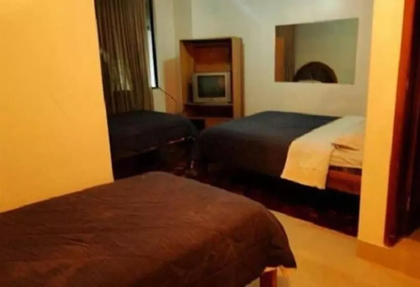 Gh Hoteles Riobamba