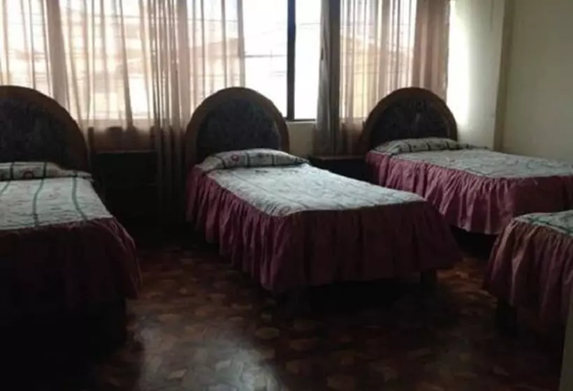 Gh Hoteles Riobamba