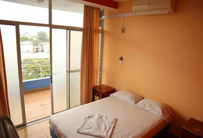 Hotelli Atacames Inn