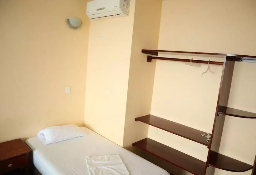 Hotelli Atacames Inn