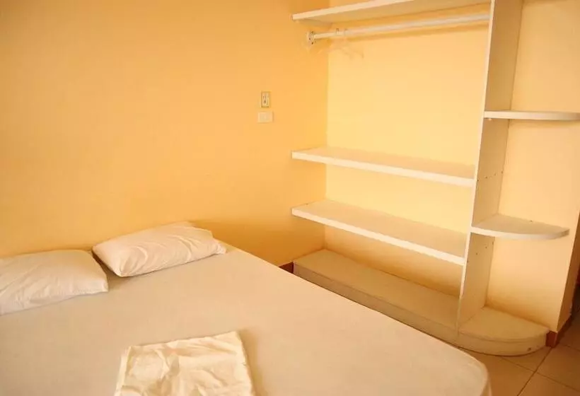 Hotelli Atacames Inn