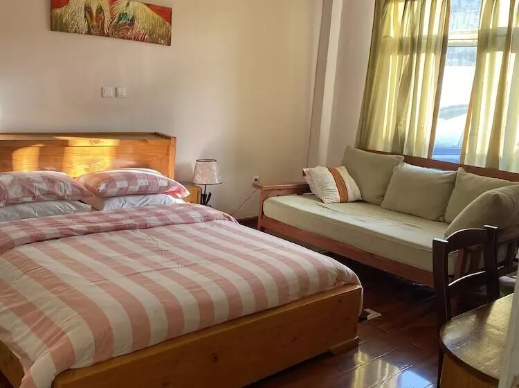 هتل Kefetew Guest House