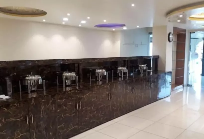 Hotelli Royal Amer City