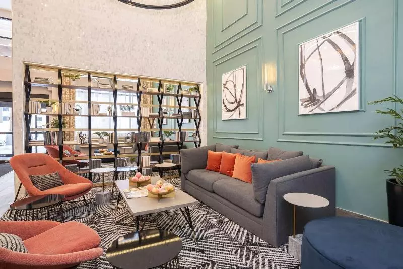 ホテル Sandman Signature Sherwood Park