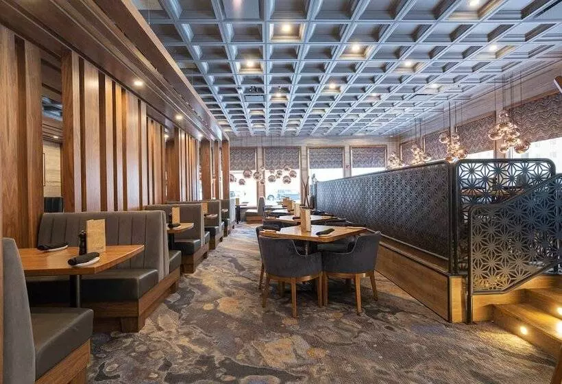 ホテル Sandman Signature Sherwood Park