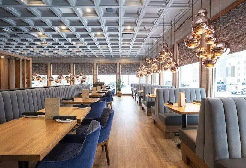 ホテル Sandman Signature Sherwood Park