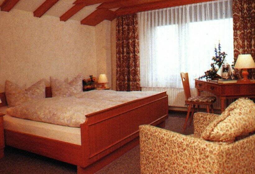 Pensione Gast  Und Gästehaus Simon