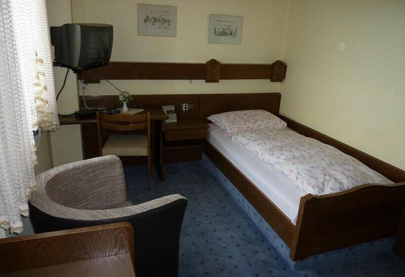 ペンション Gast Und Gästehaus Simon