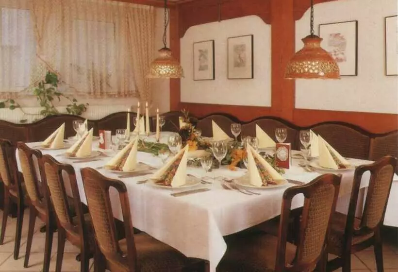 Majatalo Gast  Und Gästehaus Simon