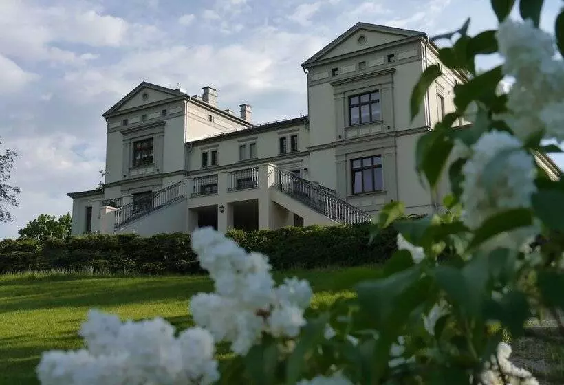 Majatalo Pałac Warlity