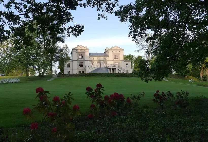 Majatalo Pałac Warlity