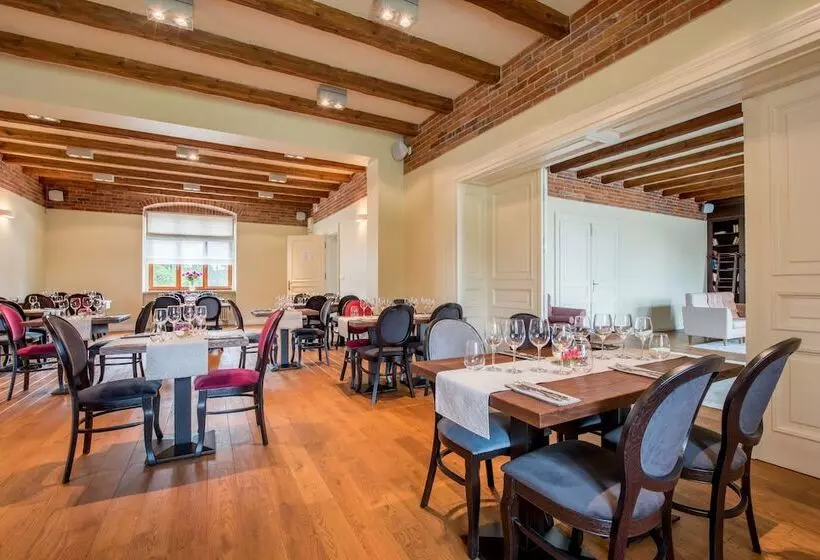 Majatalo Pałac Warlity