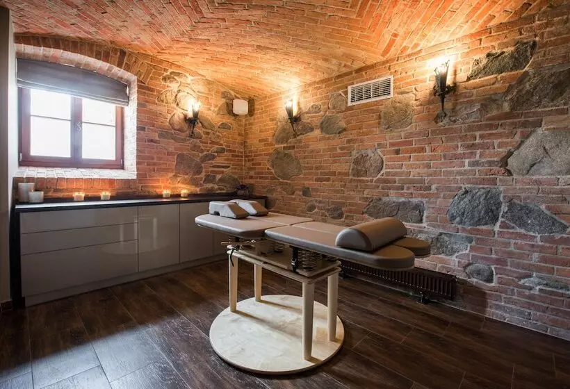 Majatalo Pałac Warlity