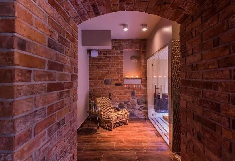 Majatalo Pałac Warlity