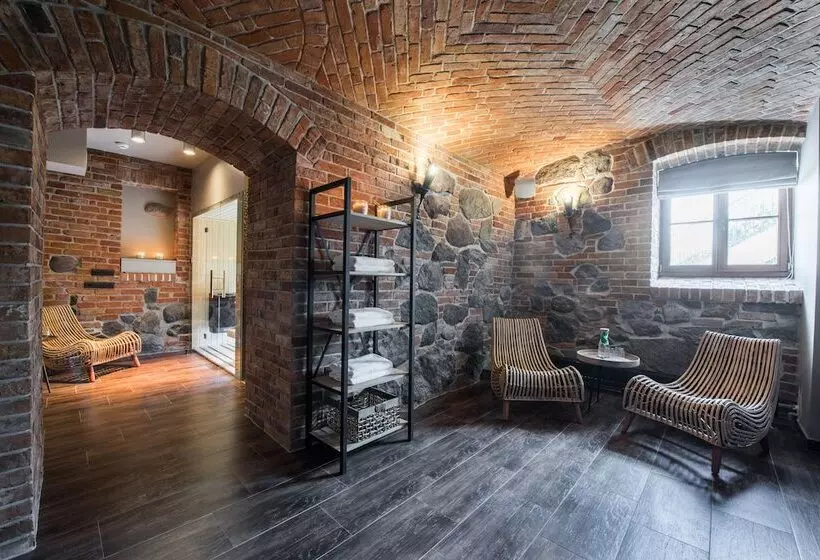 Majatalo Pałac Warlity