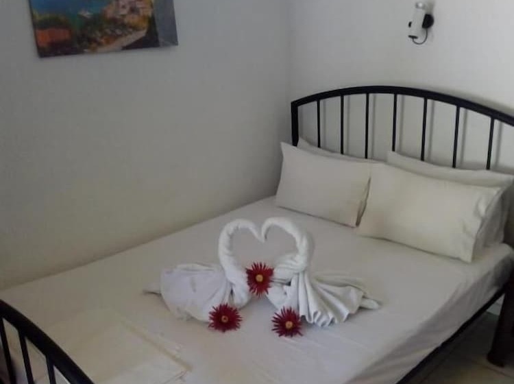 پانسیون Villa Sandra