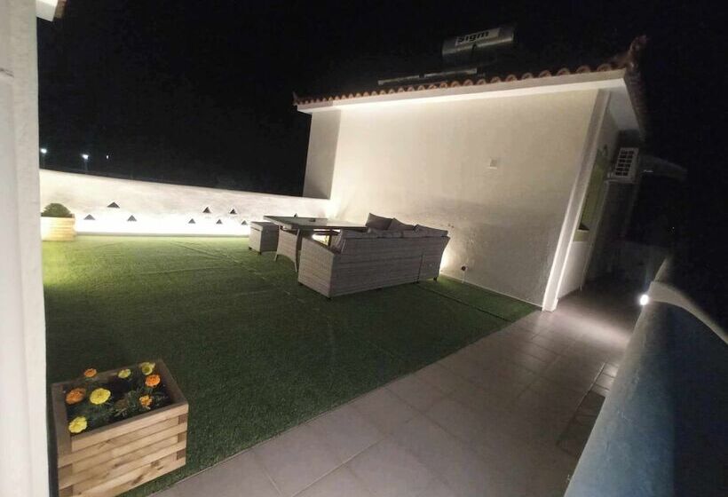 پانسیون Villa Sandra