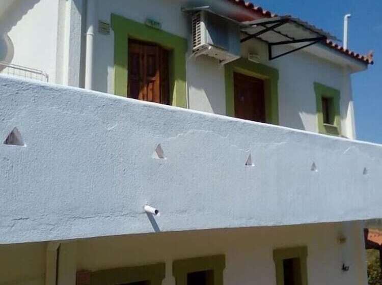 پانسیون Villa Sandra