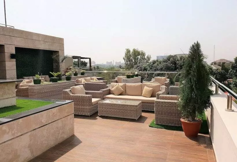 Summerset Continental Hotel By Usuma