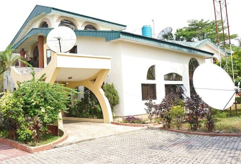 Tourist Castle Hotel And Suites