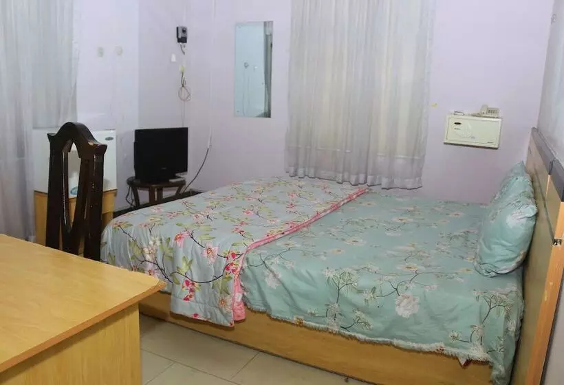 Tourist Castle Hotel And Suites