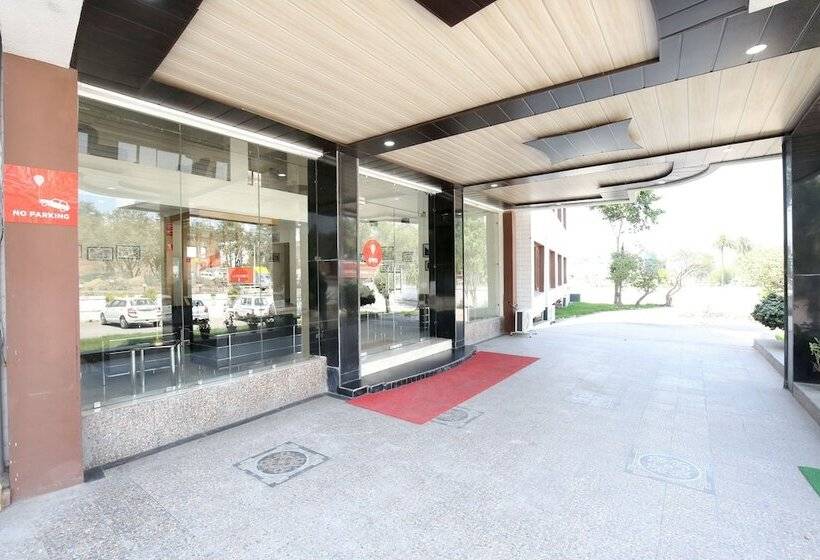 Hotel Capital O 12767  Grand Chinar