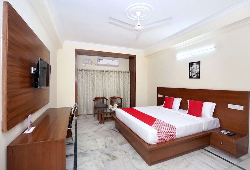 Hotel Capital O 12767  Grand Chinar