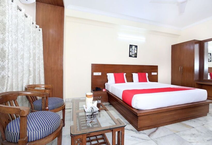 Hotel Capital O 12767  Grand Chinar