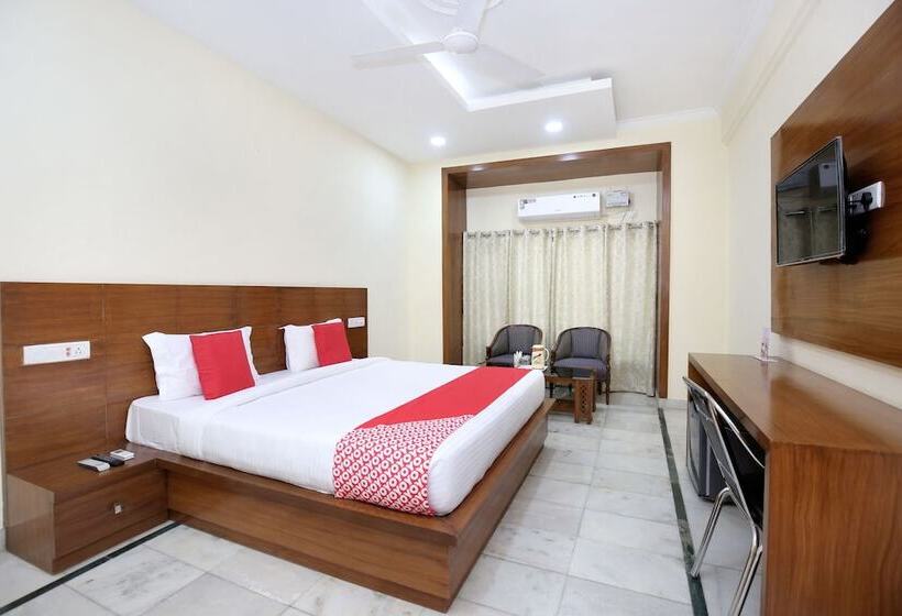 Hotel Capital O 12767  Grand Chinar