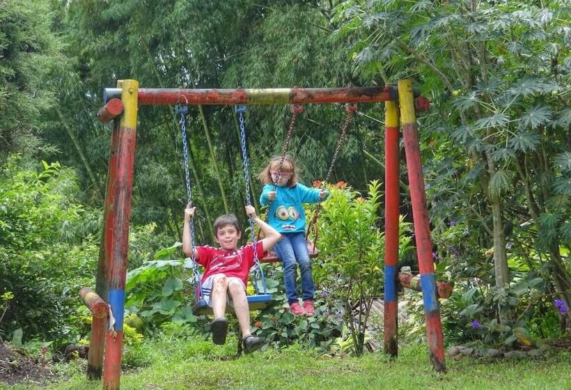 Hotel Finca Turística Los Rosales