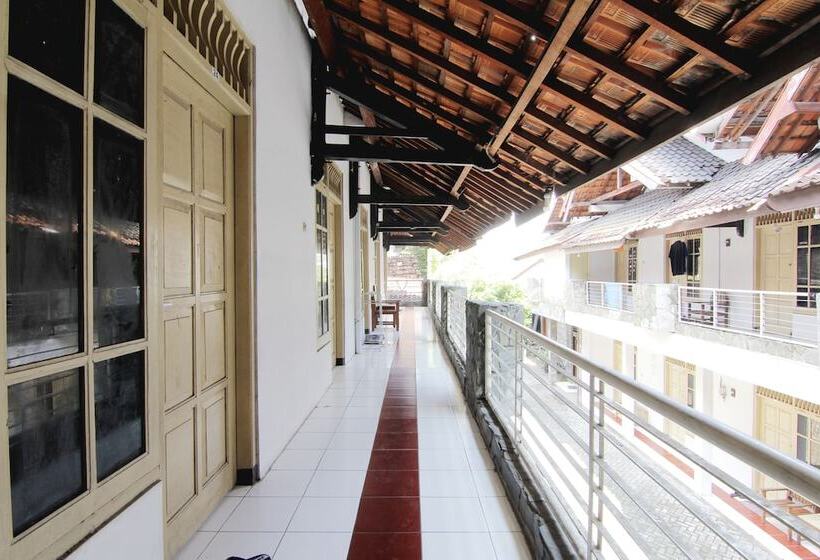 בית מלון כפרי Griya Godean Syariah Yogyakarta