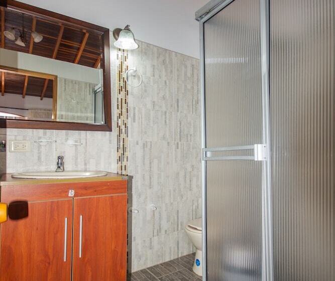 בית מלון כפרי Real Guatape