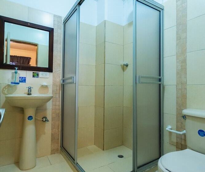 בית מלון כפרי Real Guatape