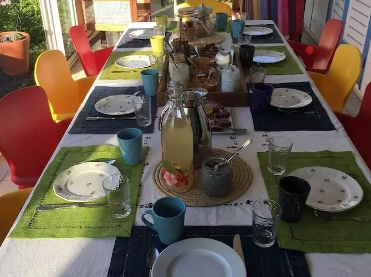 پانسیون L Arbre De Vie