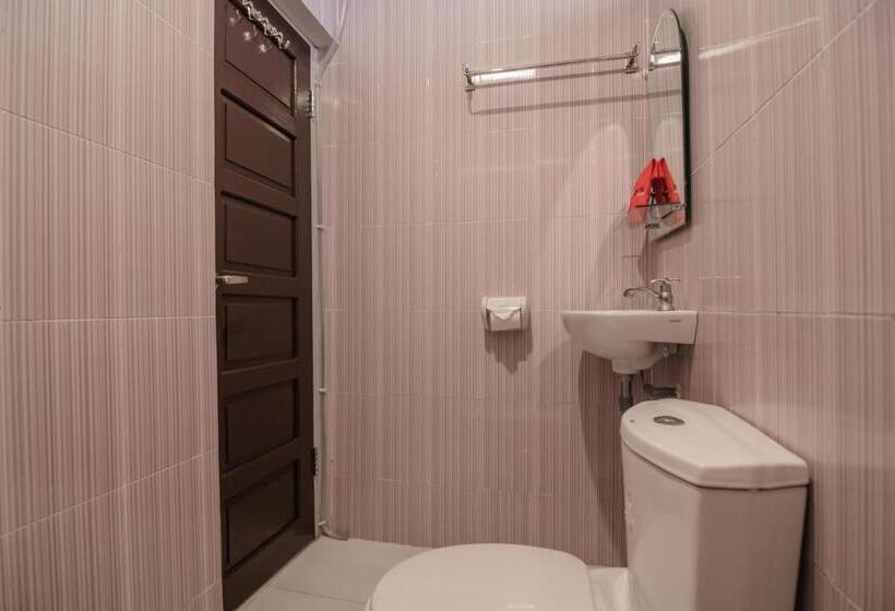 פנסיון Reddoorz Syariah Plus @ Banjarbaru