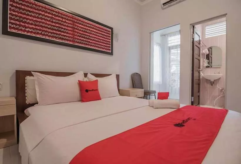 ペンション Reddoorz Syariah Plus @ Banjarbaru