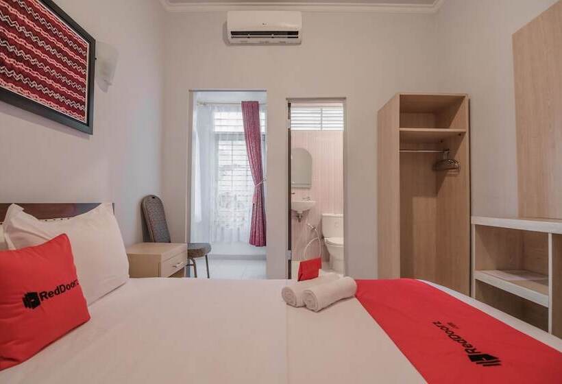 פנסיון Reddoorz Syariah Plus @ Banjarbaru