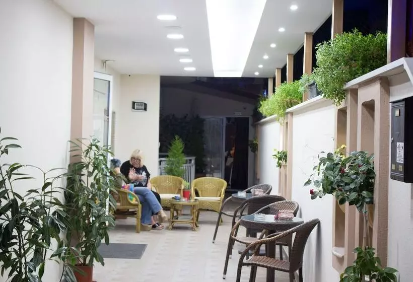 Retkeilymaja Villa Pigasos