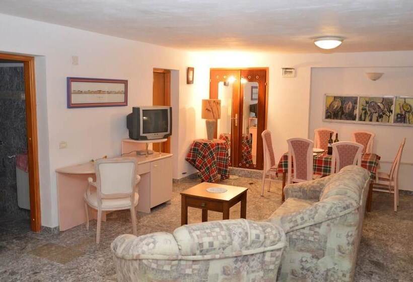 Apartments Anastazija