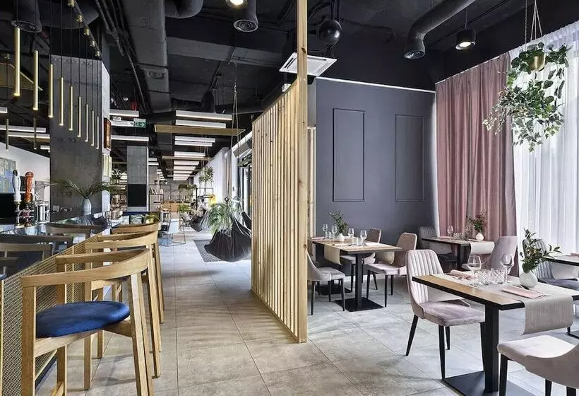 هتل Arche Geologiczna