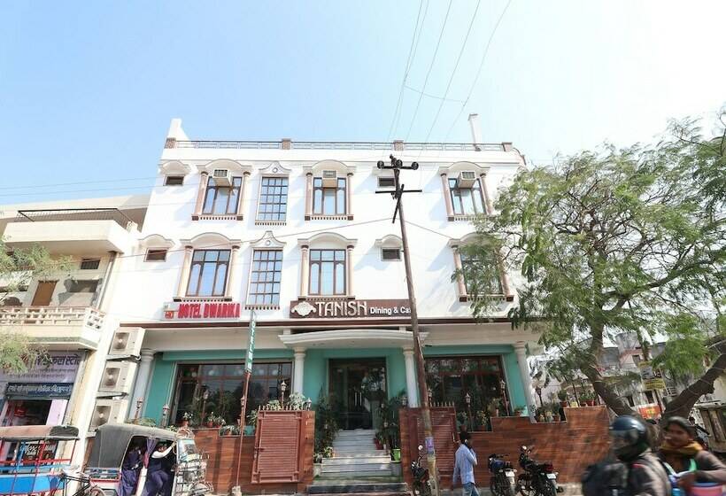 בית מלון כפרי Dwarika By Oyo Rooms